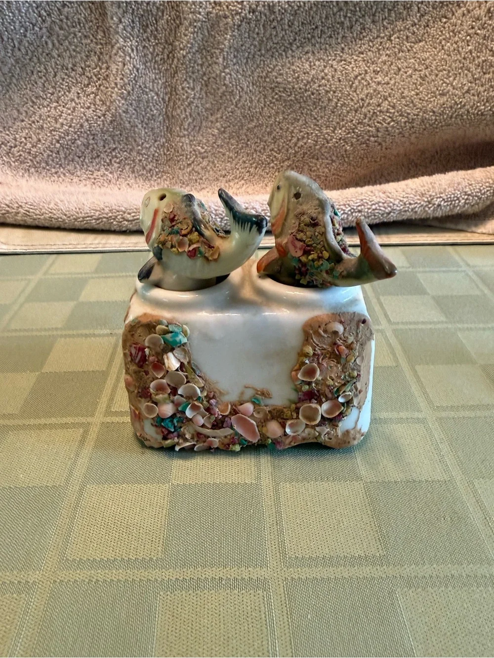 Vtg 1950s Japan Patent TT Nodding Fish Salt & Pepper Shaker Shell Set